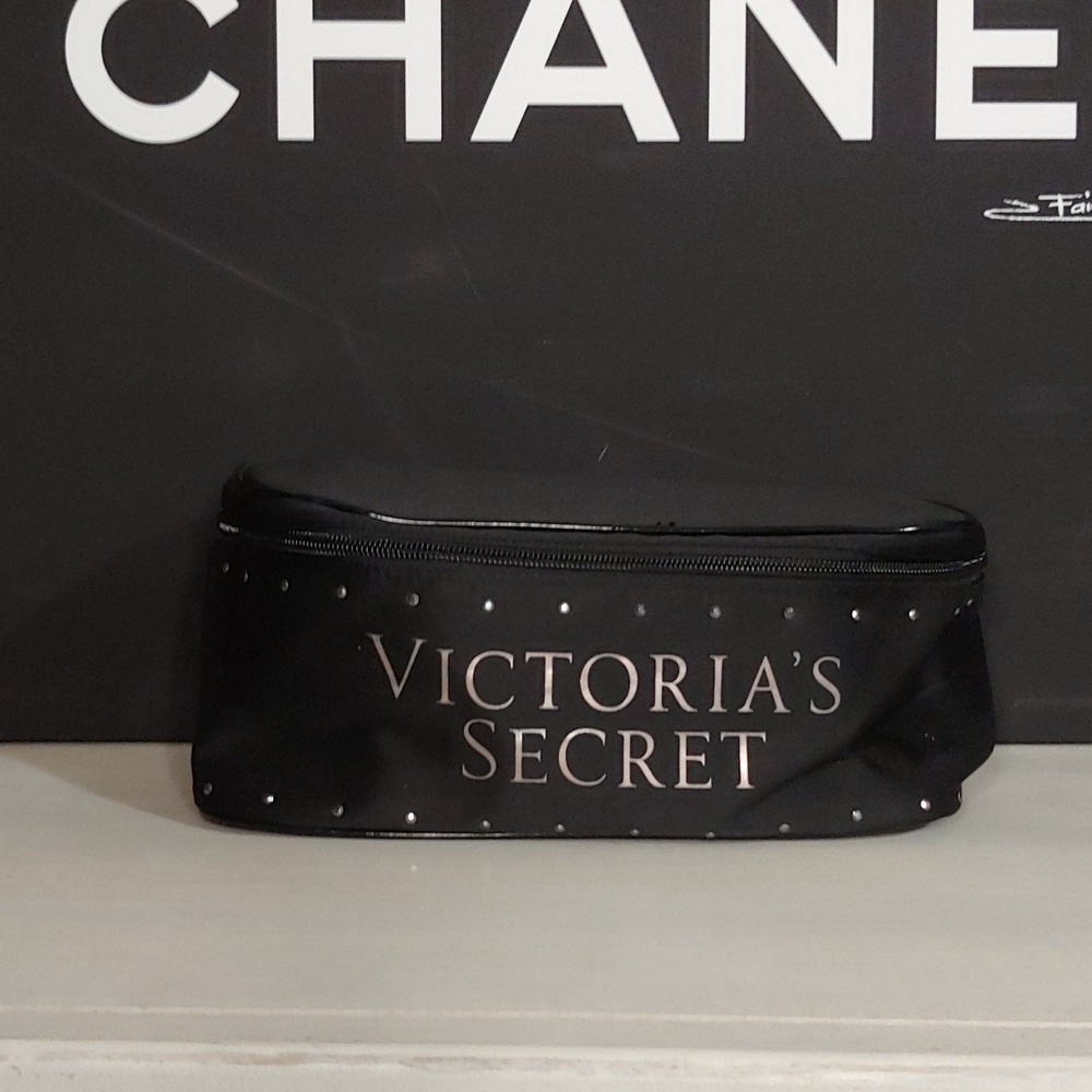 Victoria’s Secret Cosmetic Travel Bag with Studs VS Makeup Bag Makeup Tote 🆕